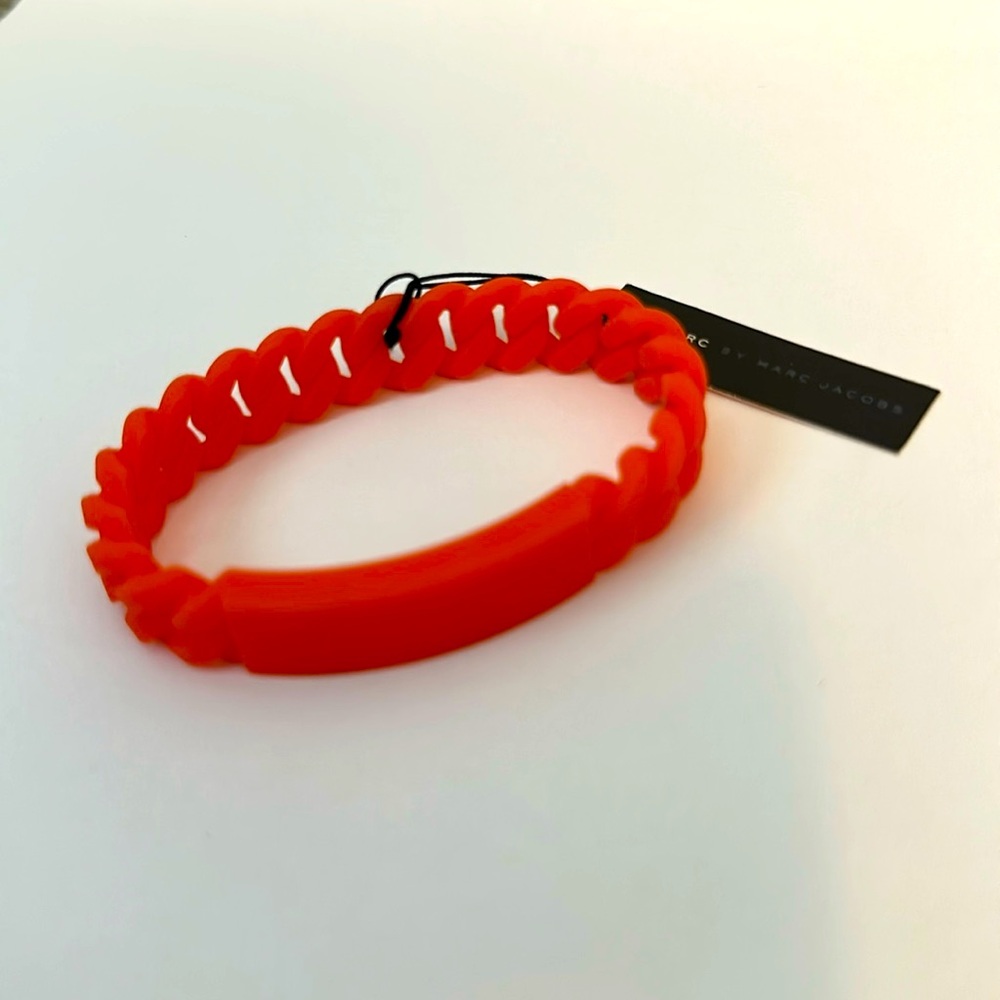NWT Marc by Marc Jacobs Orange Silicone Bracelet (RETAIL 28) - Picture 2 of 3